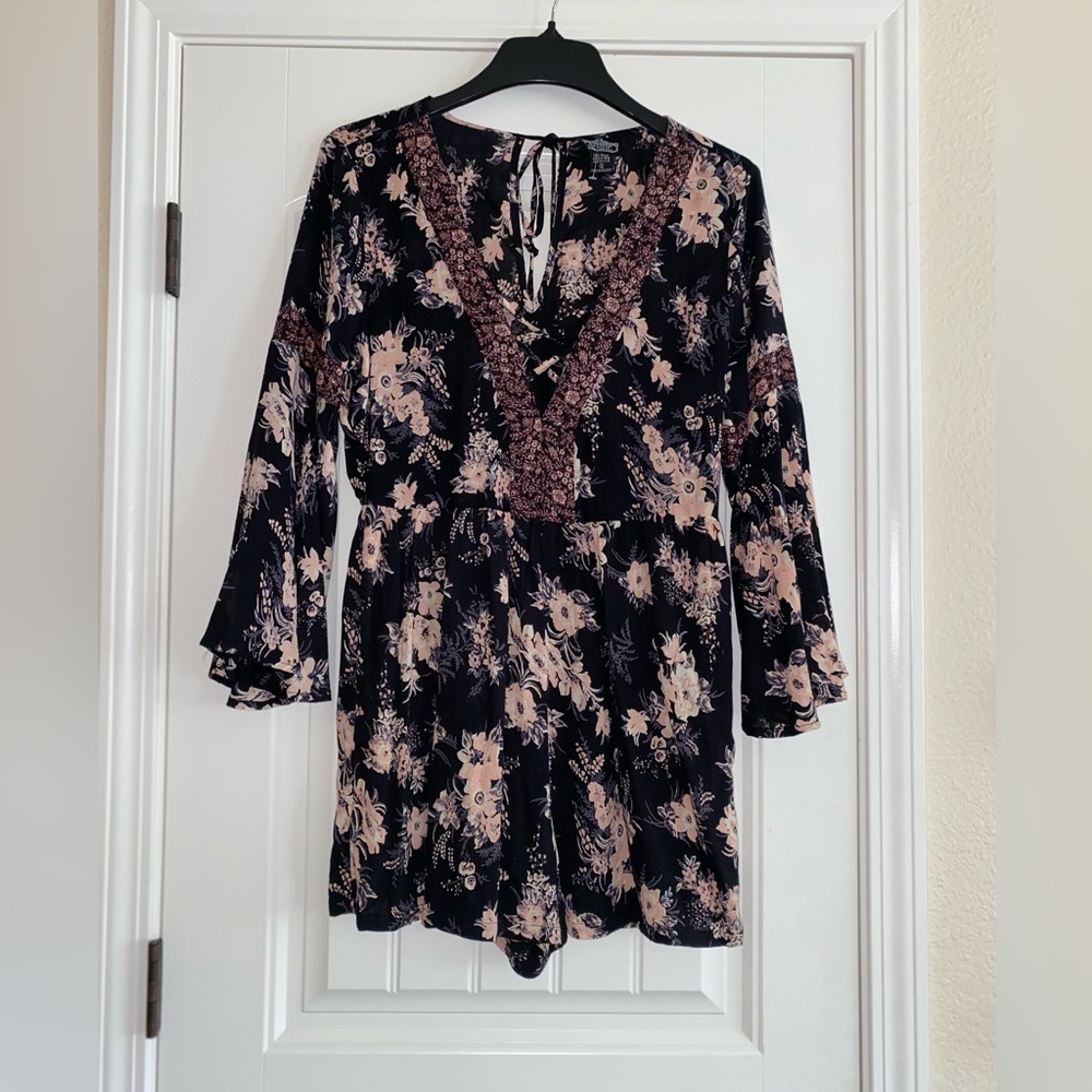 Angie romper Sz small. NWOT
